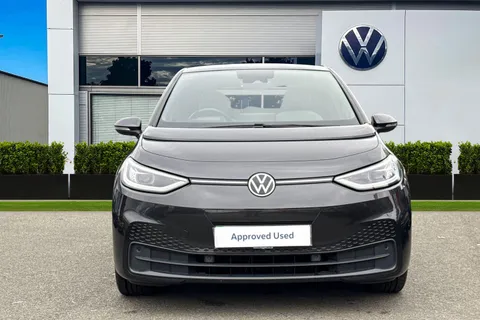 LO70ANR Volkswagen ID.3 Pro (58kWh) Family (Performance) | Rear Camera | Pan Roof Thumbnail #5