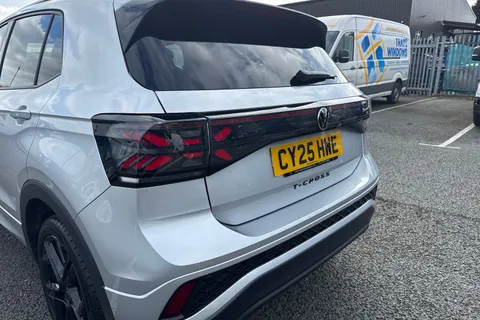 CY25HWE Volkswagen T-Cross 1.0 TSI Black Edition 5dr DSG Thumbnail #8