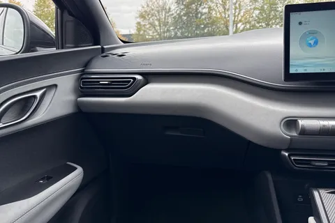 DG25PWZ BYD Dolphin Surf 43.2kWh Boost Auto 5dr Thumbnail #15