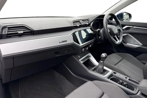 PJ22WZT Audi Q3 Sport 35 TFSI  150 PS 6-speed Thumbnail #15