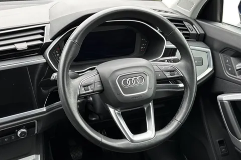 PJ22WZT Audi Q3 Sport 35 TFSI  150 PS 6-speed Thumbnail #18