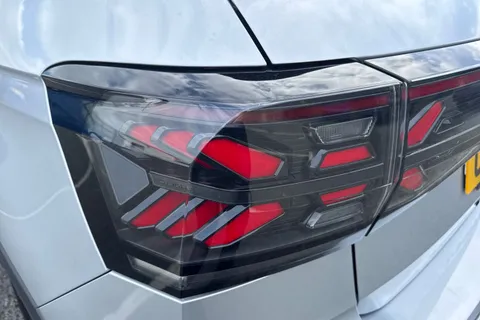 CY25HWE Volkswagen T-Cross 1.0 TSI Black Edition 5dr DSG Thumbnail #25