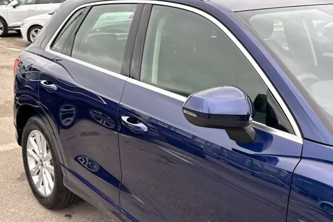 PJ22WZT Audi Q3 Sport 35 TFSI  150 PS 6-speed Thumbnail #26