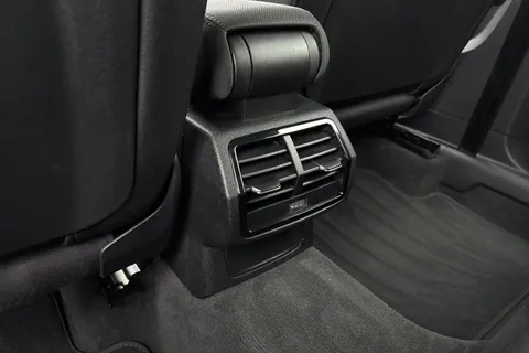 PJ22WZT Audi Q3 Sport 35 TFSI  150 PS 6-speed Thumbnail #30