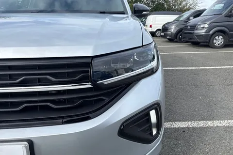 CY25HWE Volkswagen T-Cross 1.0 TSI Black Edition 5dr DSG Thumbnail #31