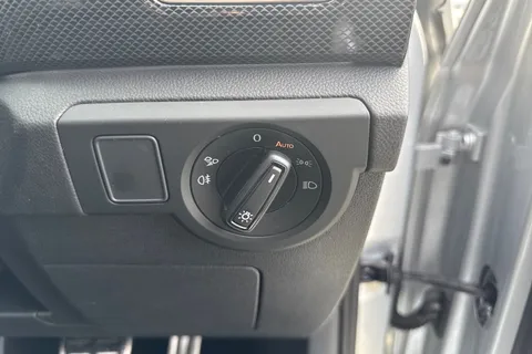 CY25HWE Volkswagen T-Cross 1.0 TSI Black Edition 5dr DSG Thumbnail #37