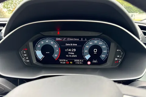 PJ22WZT Audi Q3 Sport 35 TFSI  150 PS 6-speed Thumbnail #36