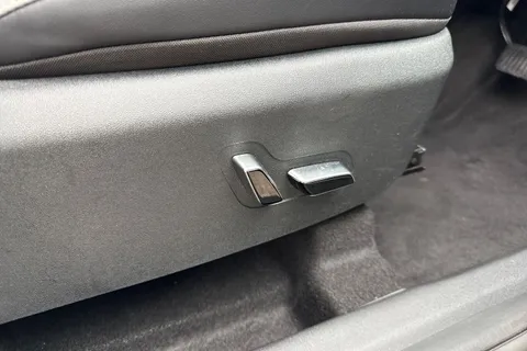 DG25PWZ BYD Dolphin Surf 43.2kWh Boost Auto 5dr Thumbnail #38