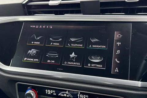 PJ22WZT Audi Q3 Sport 35 TFSI  150 PS 6-speed Thumbnail #41