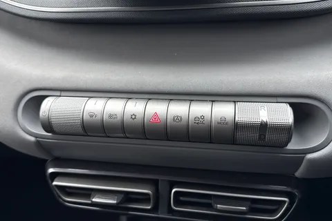 DG25PWZ BYD Dolphin Surf 43.2kWh Boost Auto 5dr Thumbnail #57