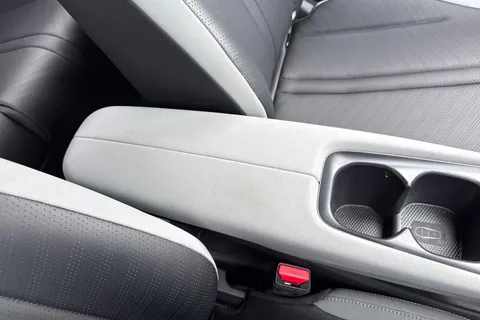 DG25PWZ BYD Dolphin Surf 43.2kWh Boost Auto 5dr Thumbnail #60