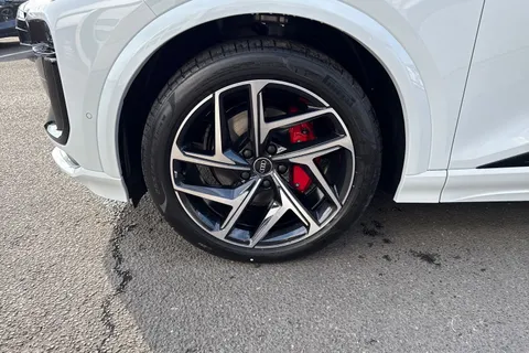 Audi Q6 E-Tron 100kWh Edition 1 Auto quattro 5dr Thumbnail #12