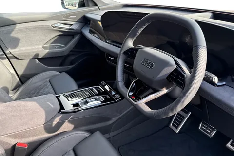 Audi Q6 E-Tron 100kWh Edition 1 Auto quattro 5dr Thumbnail #14