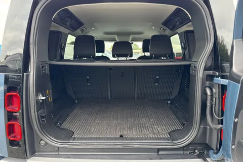 YC20HJF Land Rover Defender 110 2.0 SD4 S Auto 4WD Euro 6 (s/s) 5dr Thumbnail #7