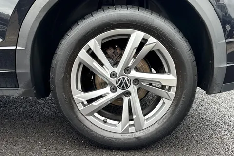 MP23HVB Volkswagen T-Roc 1.5 TSI R-Line 5dr Thumbnail #10