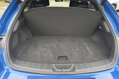 YY69CSO Lexus Ux 2.0 250h Takumi E-CVT Euro 6 (s/s) 5dr Thumbnail #10