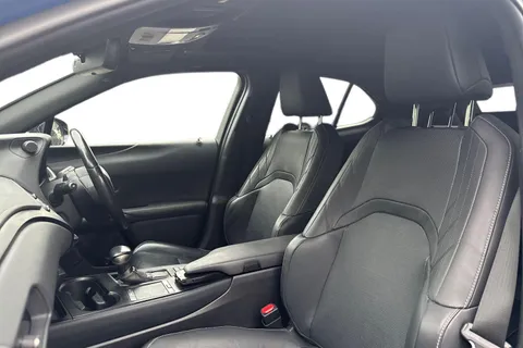 YY69CSO Lexus Ux 2.0 250h Takumi E-CVT Euro 6 (s/s) 5dr Thumbnail #11