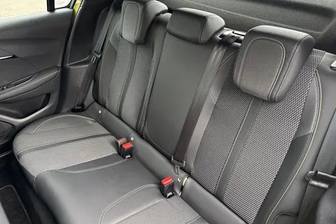 18 of 66 for PEUGEOT 208 115kW GT 51kWh 5dr Auto