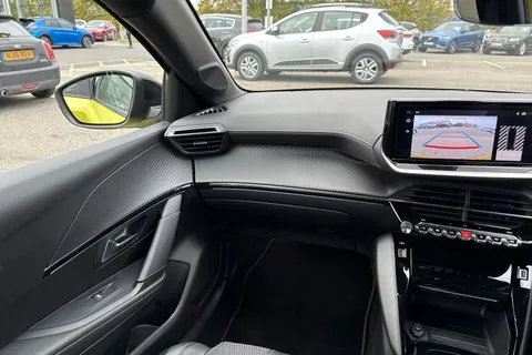 19 of 66 for PEUGEOT 208 115kW GT 51kWh 5dr Auto