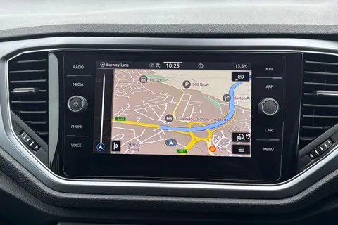 17 of 51 for VOLKSWAGEN T-ROC 1.5 TSI EVO Active 5dr DSG