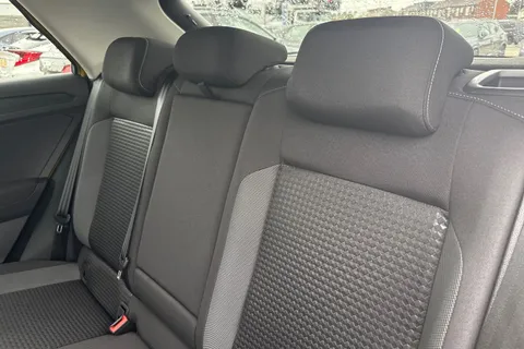 19 of 51 for VOLKSWAGEN T-ROC 1.5 TSI EVO Active 5dr DSG