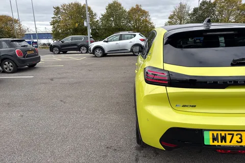 30 of 66 for PEUGEOT 208 115kW GT 51kWh 5dr Auto