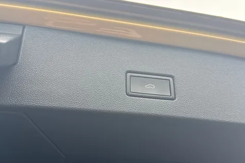 26 of 51 for VOLKSWAGEN T-ROC 1.5 TSI EVO Active 5dr DSG