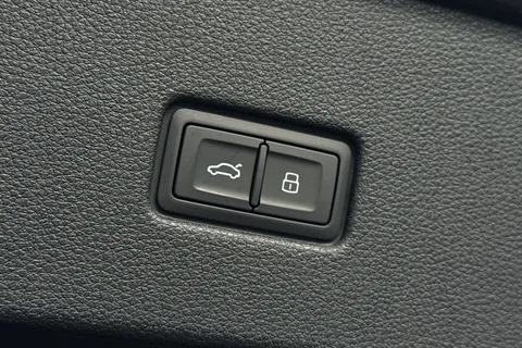  Audi Q8 3.0 TFSI V6 55 Vorsprung Tiptronic quattro Euro 6 (s/s) 5dr Thumbnail #26
