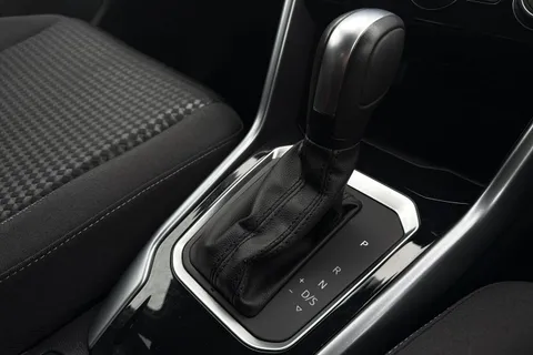 40 of 51 for VOLKSWAGEN T-ROC 1.5 TSI EVO Active 5dr DSG