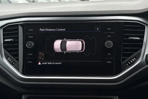 43 of 51 for VOLKSWAGEN T-ROC 1.5 TSI EVO Active 5dr DSG