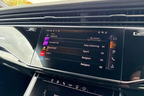  Audi Q8 3.0 TFSI V6 55 Vorsprung Tiptronic quattro Euro 6 (s/s) 5dr Thumbnail #51