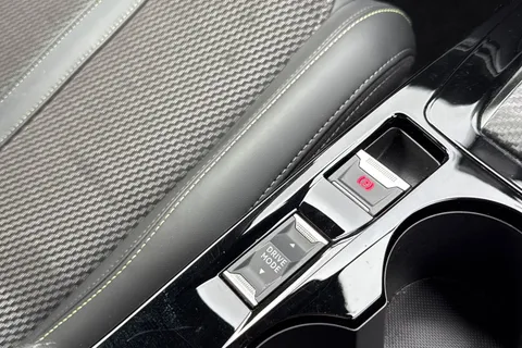 57 of 66 for PEUGEOT 208 115kW GT 51kWh 5dr Auto