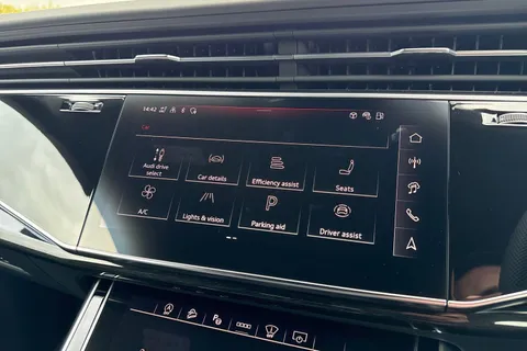  Audi Q8 3.0 TFSI V6 55 Vorsprung Tiptronic quattro Euro 6 (s/s) 5dr Thumbnail #55