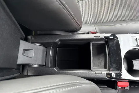 60 of 66 for PEUGEOT 208 115kW GT 51kWh 5dr Auto