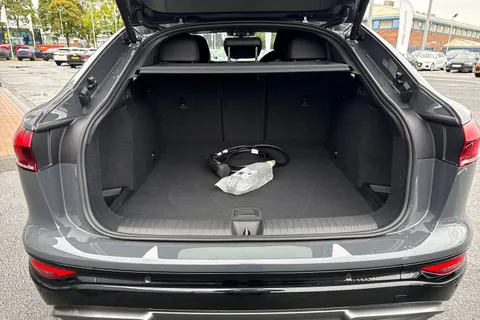  Audi Q6 E-Tron 100kWh S line Sportback Auto quattro 5dr Thumbnail #7