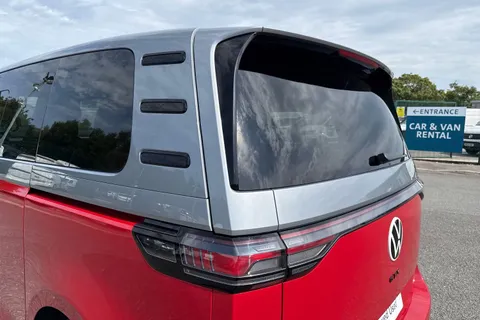 DE75WDA Volkswagen ID. Buzz GTX SWB 340 PS 79 kWh Pro Electric Automatic - Heat Pump / Towbar Thumbnail #8