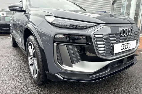  Audi Q6 E-Tron 100kWh S line Sportback Auto quattro 5dr Thumbnail #9