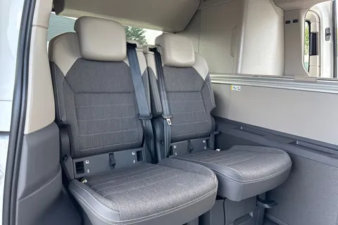 19 of 64 for VOLKSWAGEN CALIFORNIA 2.0 TDI Ocean 5dr DSG