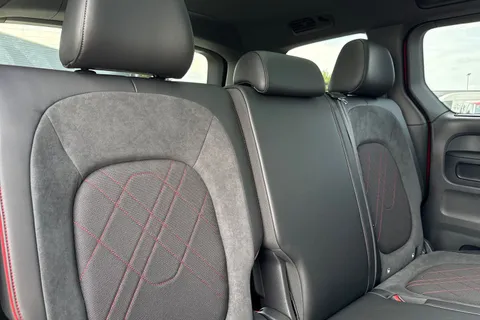 DE75WDA Volkswagen ID. Buzz GTX SWB 340 PS 79 kWh Pro Electric Automatic - Heat Pump / Towbar Thumbnail #19