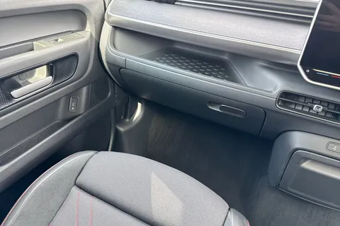 DE75WDA Volkswagen ID. Buzz GTX SWB 340 PS 79 kWh Pro Electric Automatic - Heat Pump / Towbar Thumbnail #20