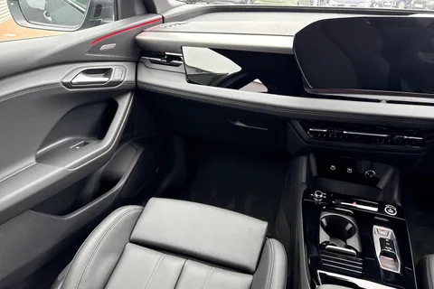  Audi Q6 E-Tron 100kWh S line Sportback Auto quattro 5dr Thumbnail #20