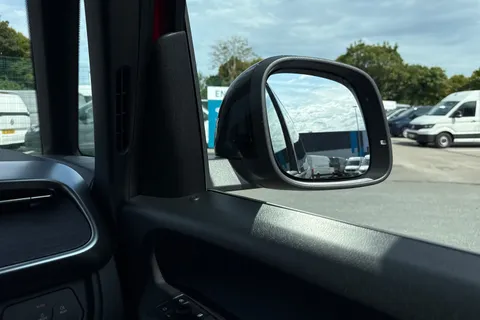 DE75WDA Volkswagen ID. Buzz GTX SWB 340 PS 79 kWh Pro Electric Automatic - Heat Pump / Towbar Thumbnail #21