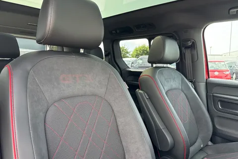 DE75WDA Volkswagen ID. Buzz GTX SWB 340 PS 79 kWh Pro Electric Automatic - Heat Pump / Towbar Thumbnail #24