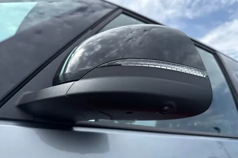 DE75WDA Volkswagen ID. Buzz GTX SWB 340 PS 79 kWh Pro Electric Automatic - Heat Pump / Towbar Thumbnail #26