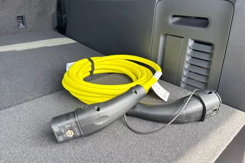 DE75WDA Volkswagen ID. Buzz GTX SWB 340 PS 79 kWh Pro Electric Automatic - Heat Pump / Towbar Thumbnail #35