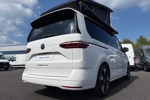 37 of 64 for VOLKSWAGEN CALIFORNIA 2.0 TDI Ocean 5dr DSG