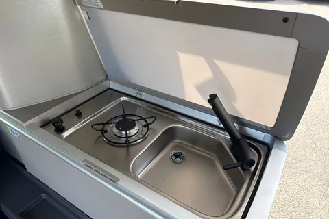 39 of 64 for VOLKSWAGEN CALIFORNIA 2.0 TDI Ocean 5dr DSG