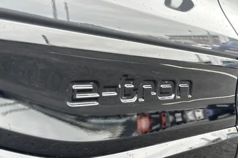  Audi Q6 E-Tron 100kWh S line Sportback Auto quattro 5dr Thumbnail #37