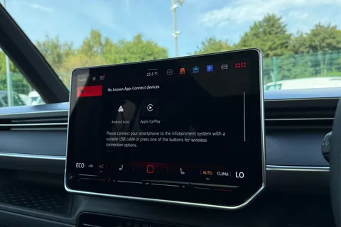 DE75WDA Volkswagen ID. Buzz GTX SWB 340 PS 79 kWh Pro Electric Automatic - Heat Pump / Towbar Thumbnail #53