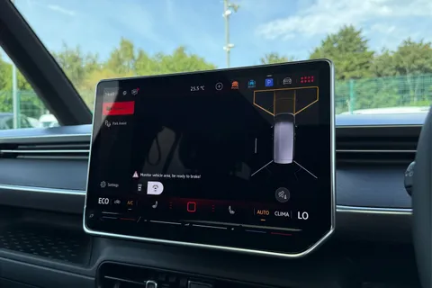 DE75WDA Volkswagen ID. Buzz GTX SWB 340 PS 79 kWh Pro Electric Automatic - Heat Pump / Towbar Thumbnail #54